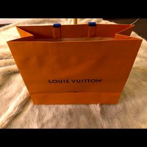 #louisvuittonbag #lv #louisvuitton #shoppingbag